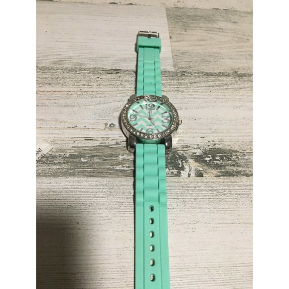 Set of five woman’s fashion watches - Picture 4 of 11